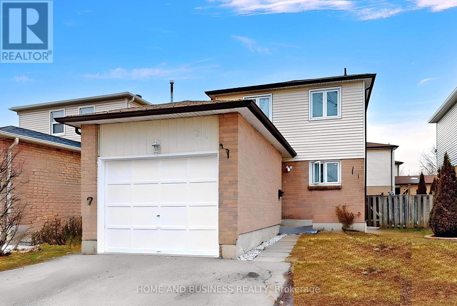 31 Greenleaf Cres, Brampton, ON L6X 2V5