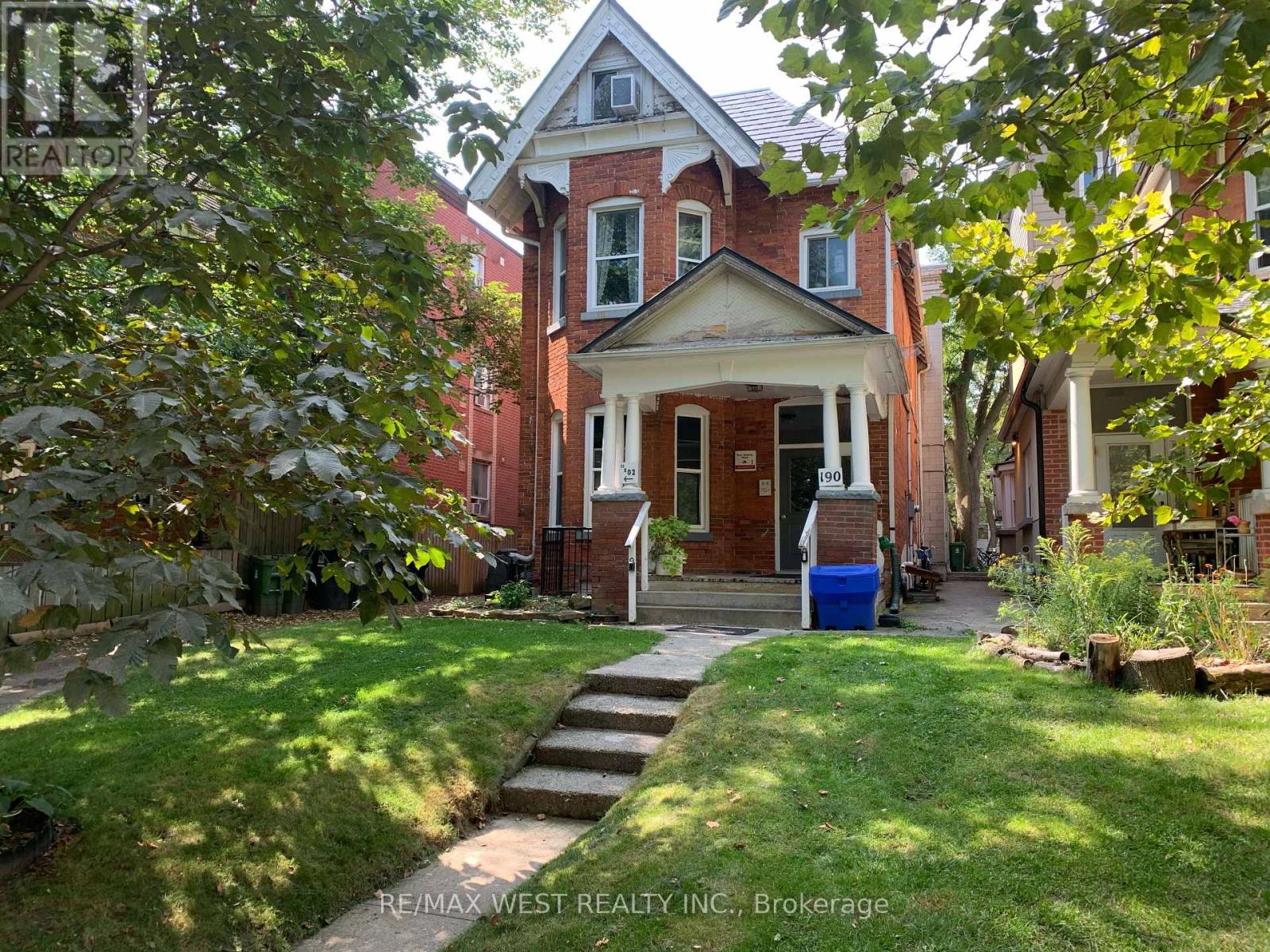 190 Dunn Ave, Toronto, ON M6K 2R9