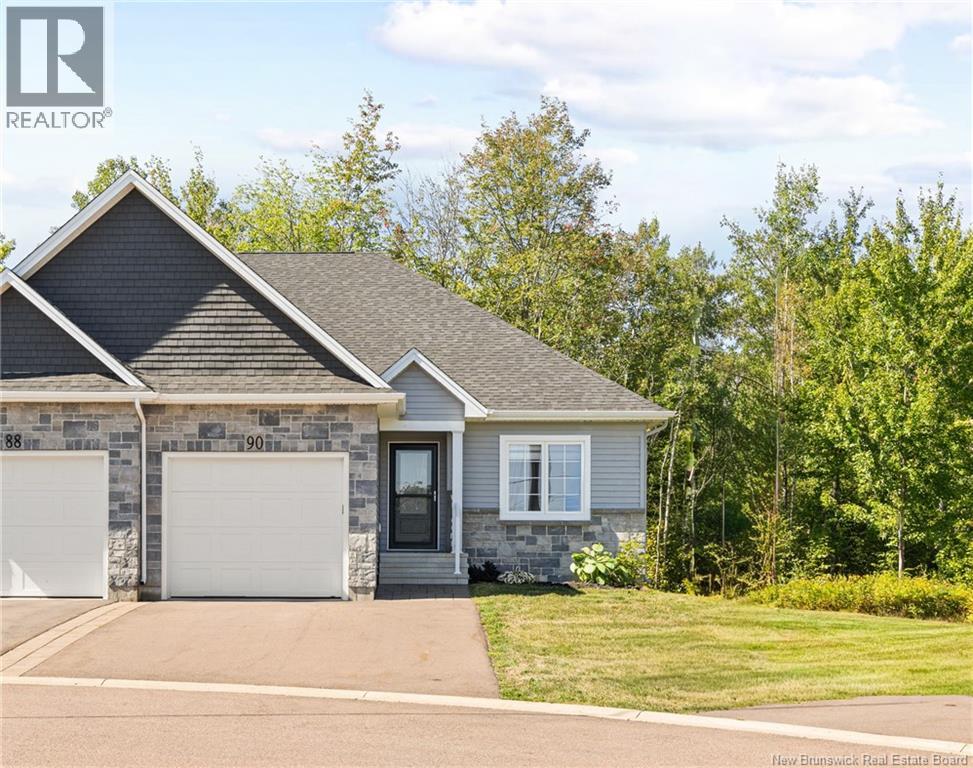 90 Delpech, Moncton, NB E1G 0X4