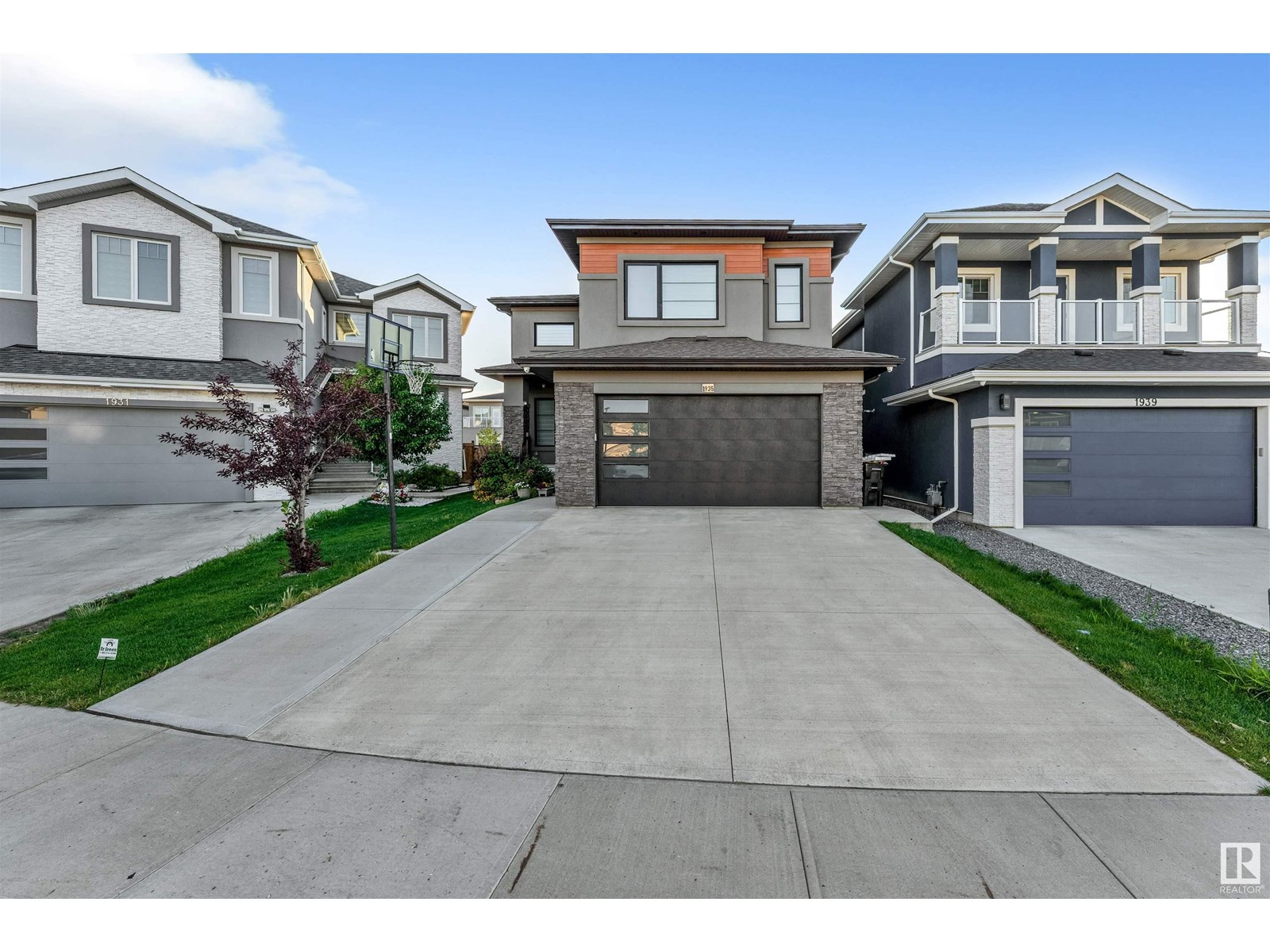 19 Av Nw Unit 1935, Edmonton, AB T6T 2K8