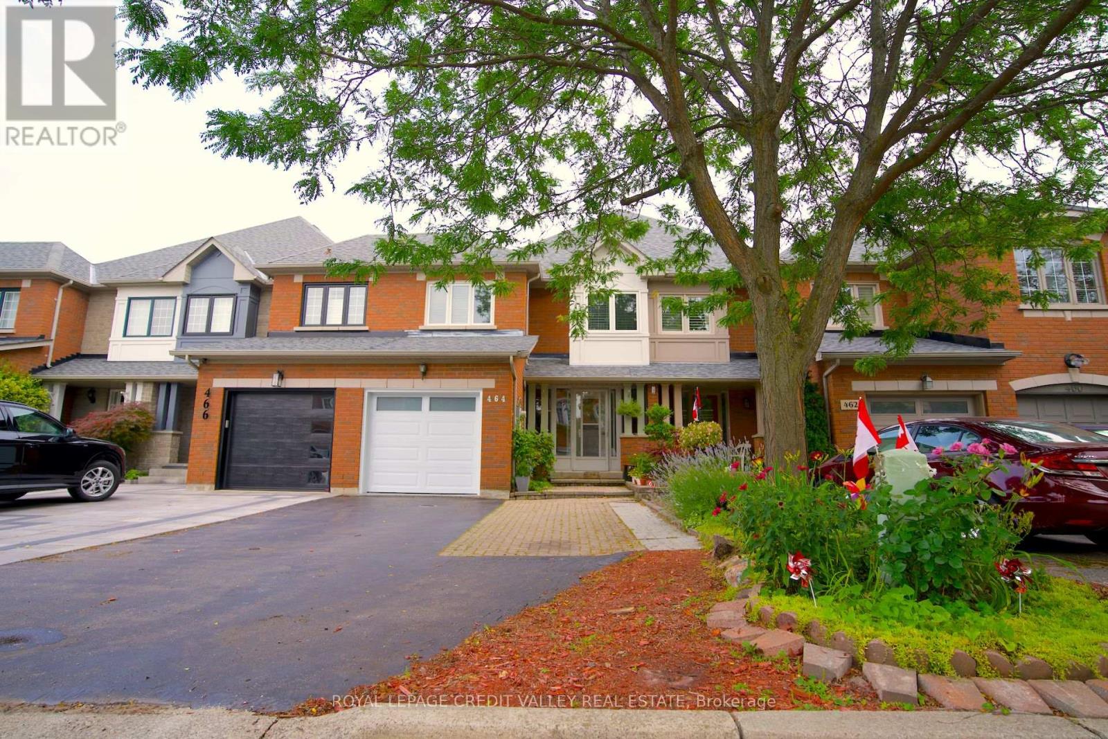 464 Dalmuir Mews, Mississauga Hurontario, ON L4Z 3W2