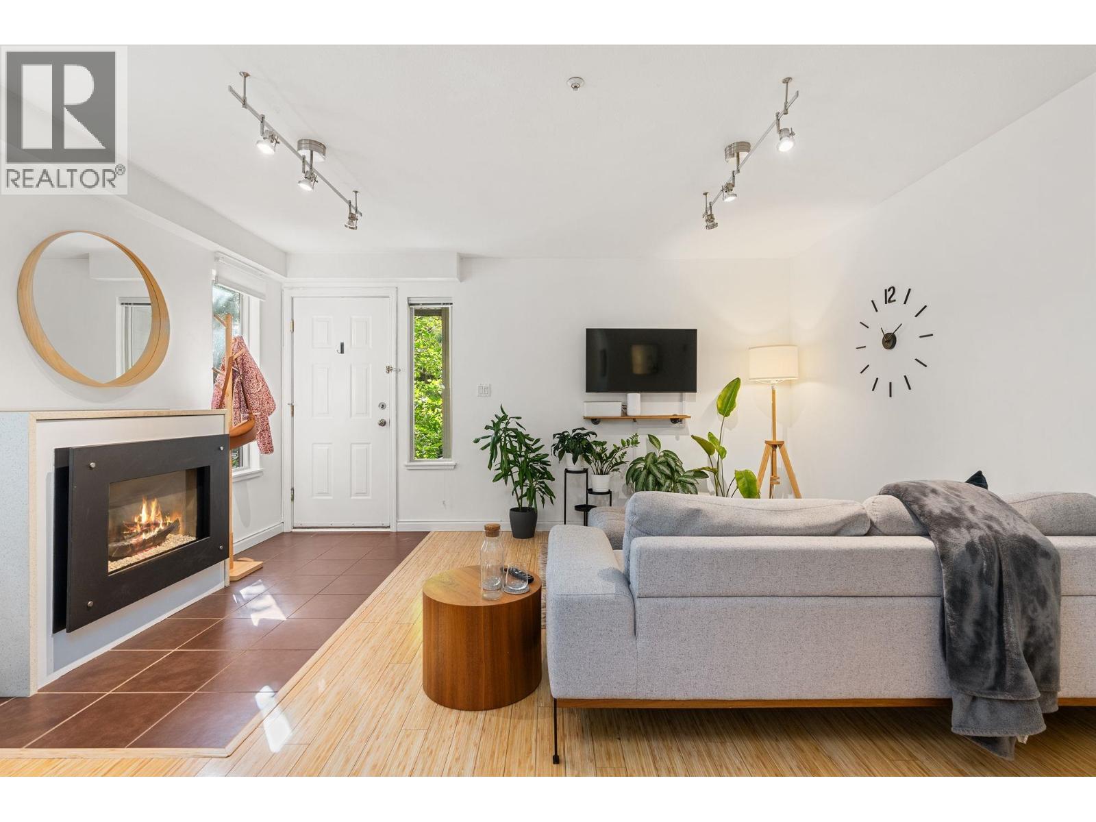 755 W 15th Avenue Unit 103, Vancouver, BC V5Z 1R6