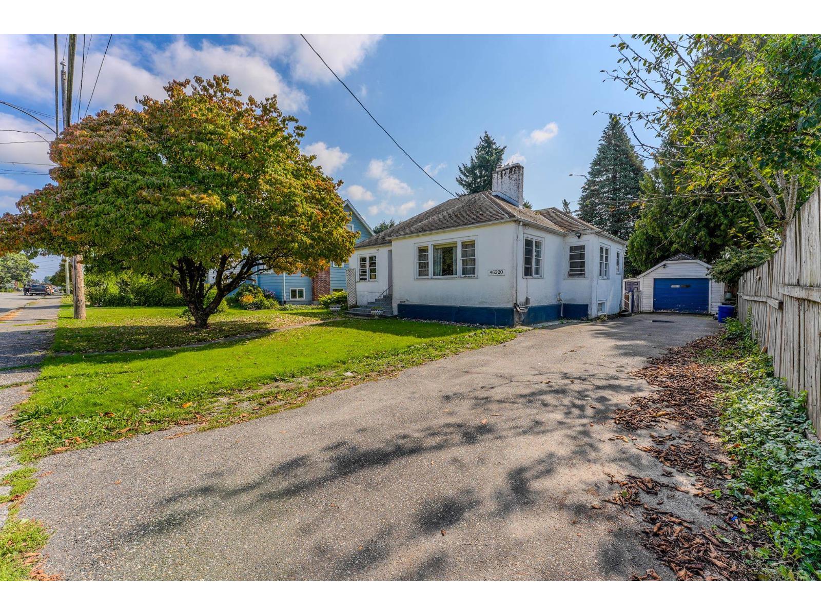 46220 Maple Avenuechilliwack Proper E, Chilliwack, BC V2P 2J4