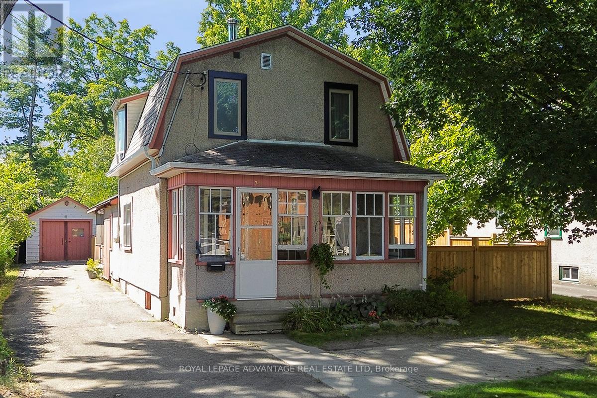 74 Beckwith St E, Perth, ON K7H 1C1