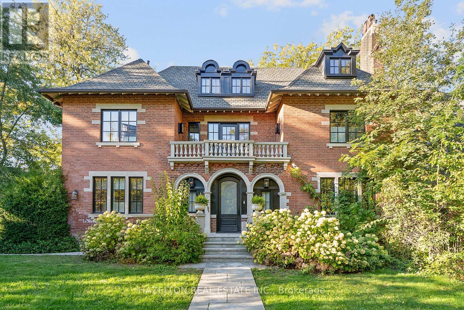 62 Maple Ave, Toronto, ON M4W 2T7