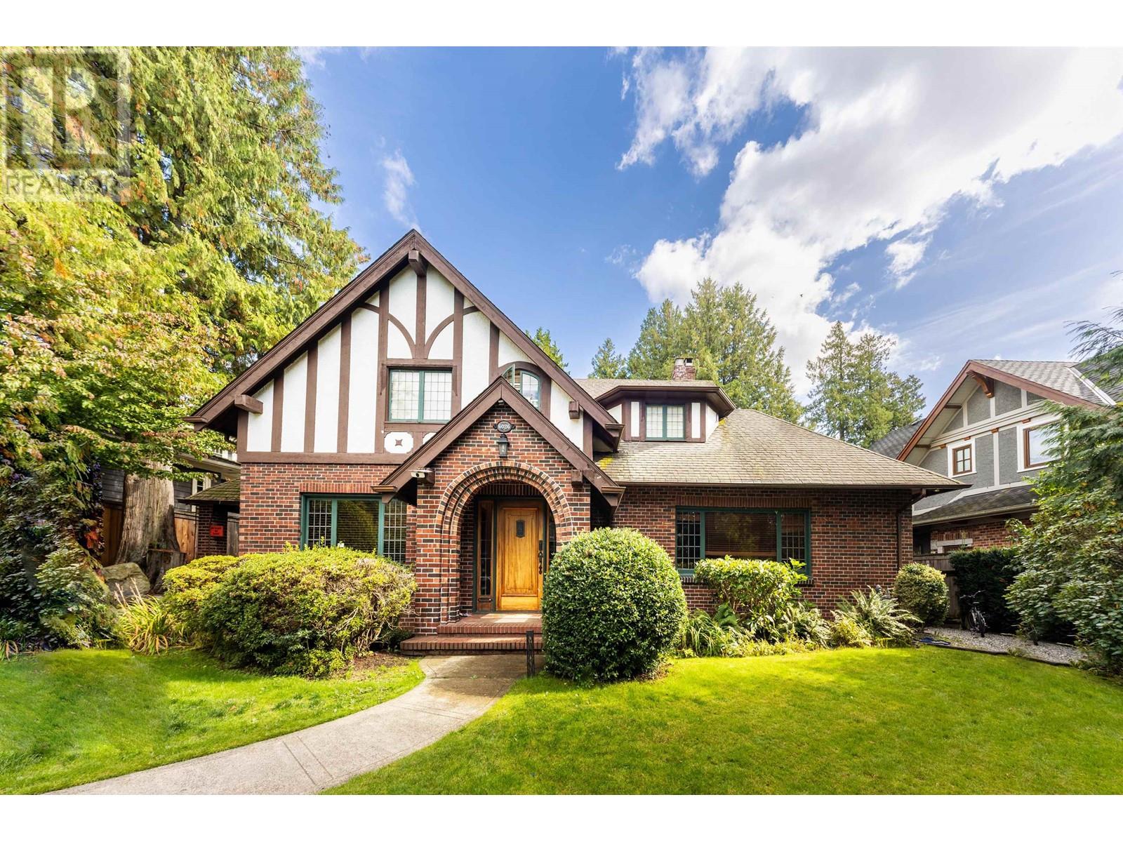 6026 Angus Dr, Vancouver, BC V6M 3P1