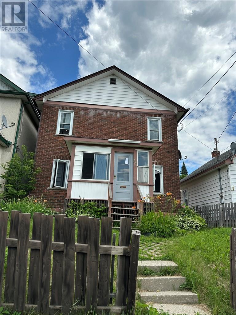 432 Bessie Ave, Sudbury, ON P3C 4H8