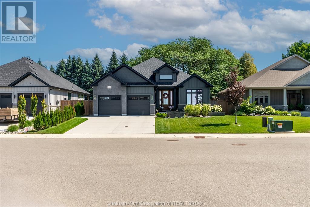 65 Tuscany Trl, Chatham, ON N7M 0R9