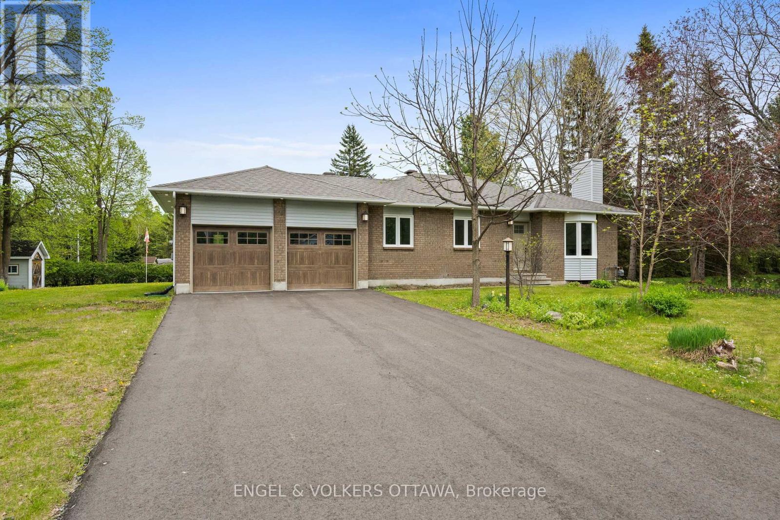 1375 Trebla Way, Ottawa, ON K4P 1E4