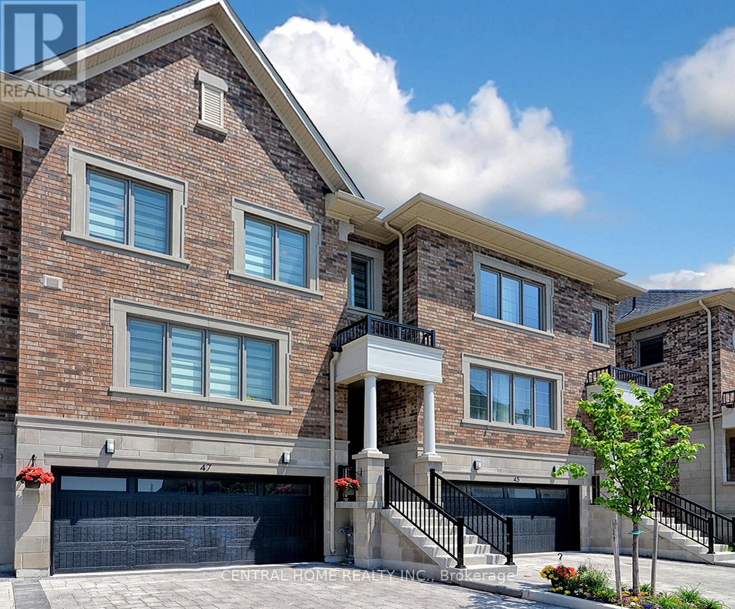 47 Divon Ln, Richmond Hill, ON L4B 0G4