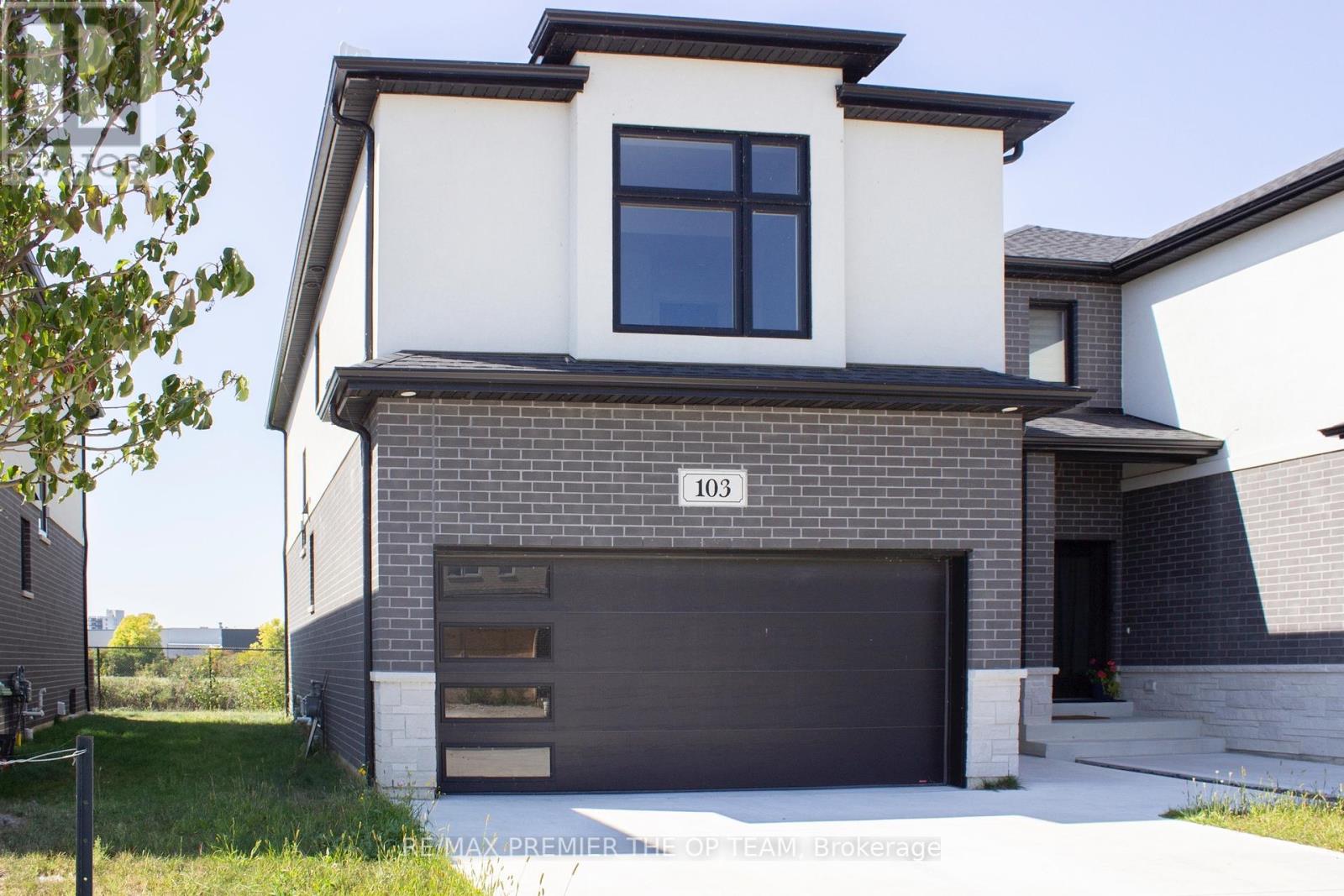 103 Eagle St, Leamington, ON N8H 0G5