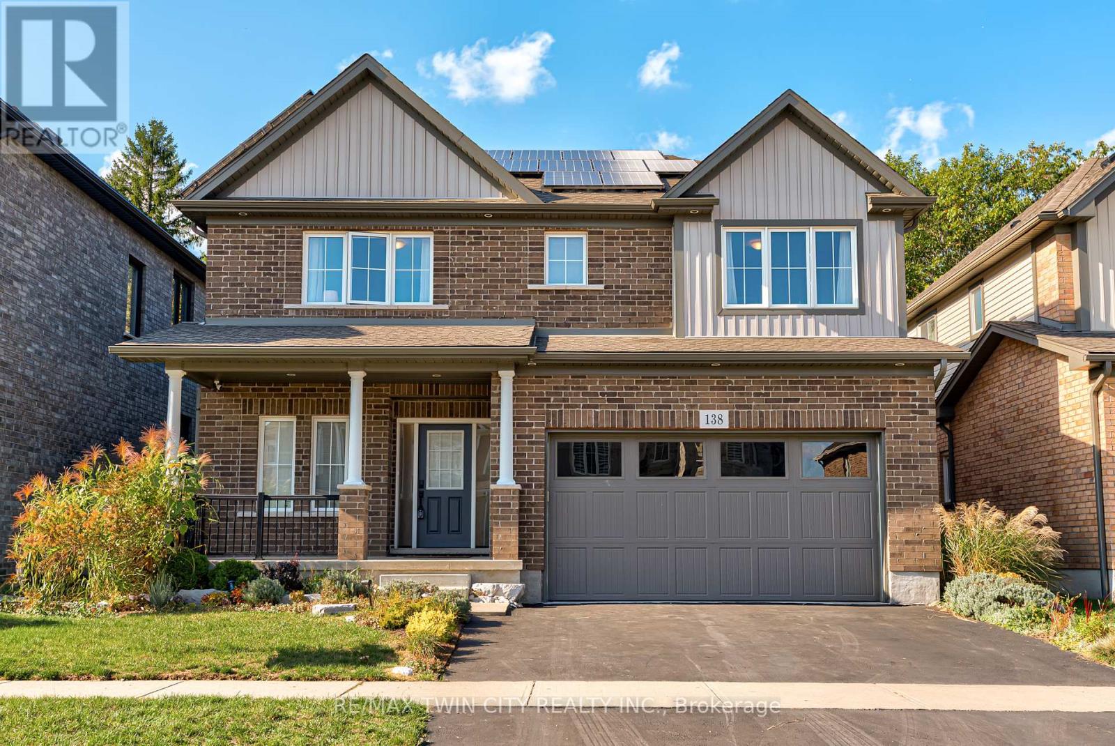 138 Eaglecrest St, Kitchener, ON N2K 0C4