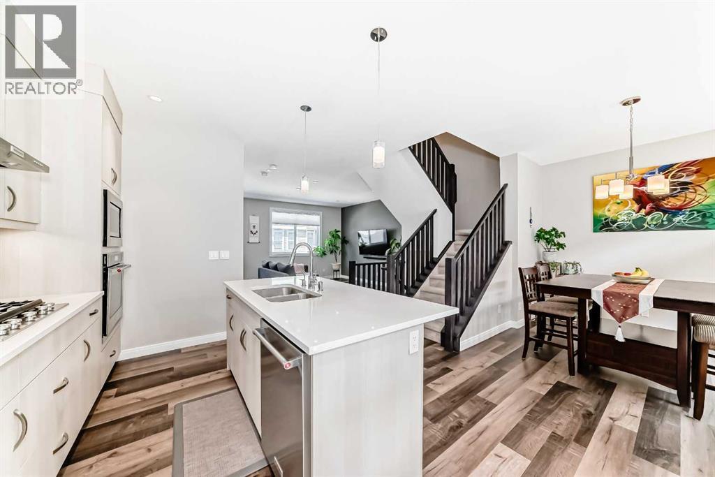 209 Wentworth Row SW, Calgary, AB T3H 1Y1