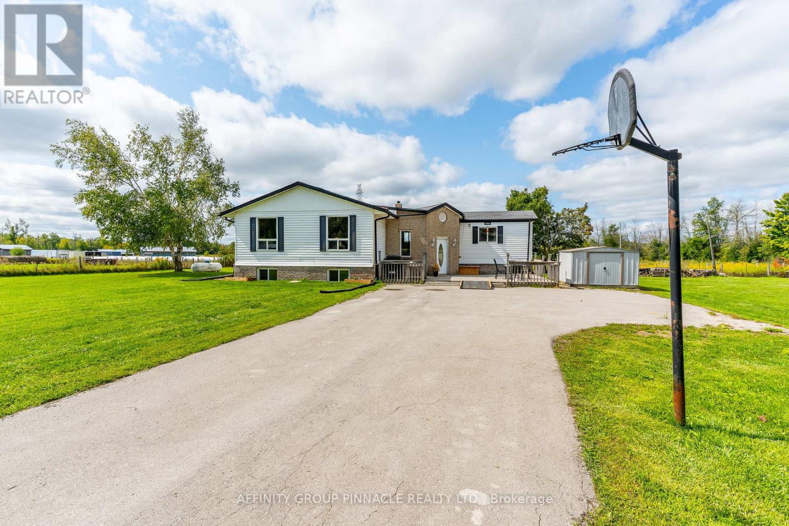 1071 Opmar Rd, Kawartha Lakes Oakwood, ON K0M 2M0