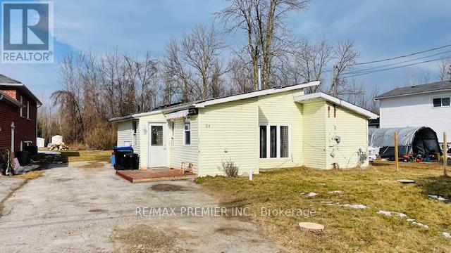 26 George Ave, Wasaga Beach, ON L9Z 2X9