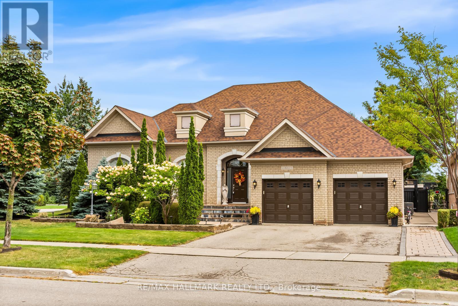 452 Athabasca Dr, Vaughan, ON L6A 3S2