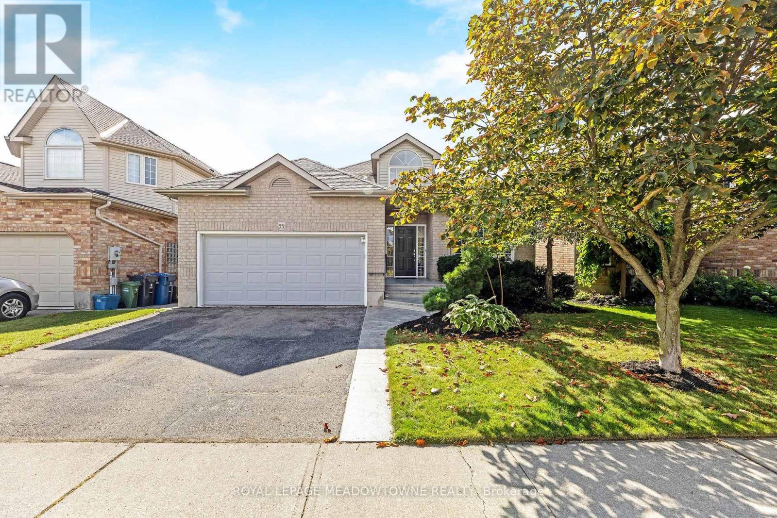 33 Grey Oak Dr, Guelph, ON N1L 1P3