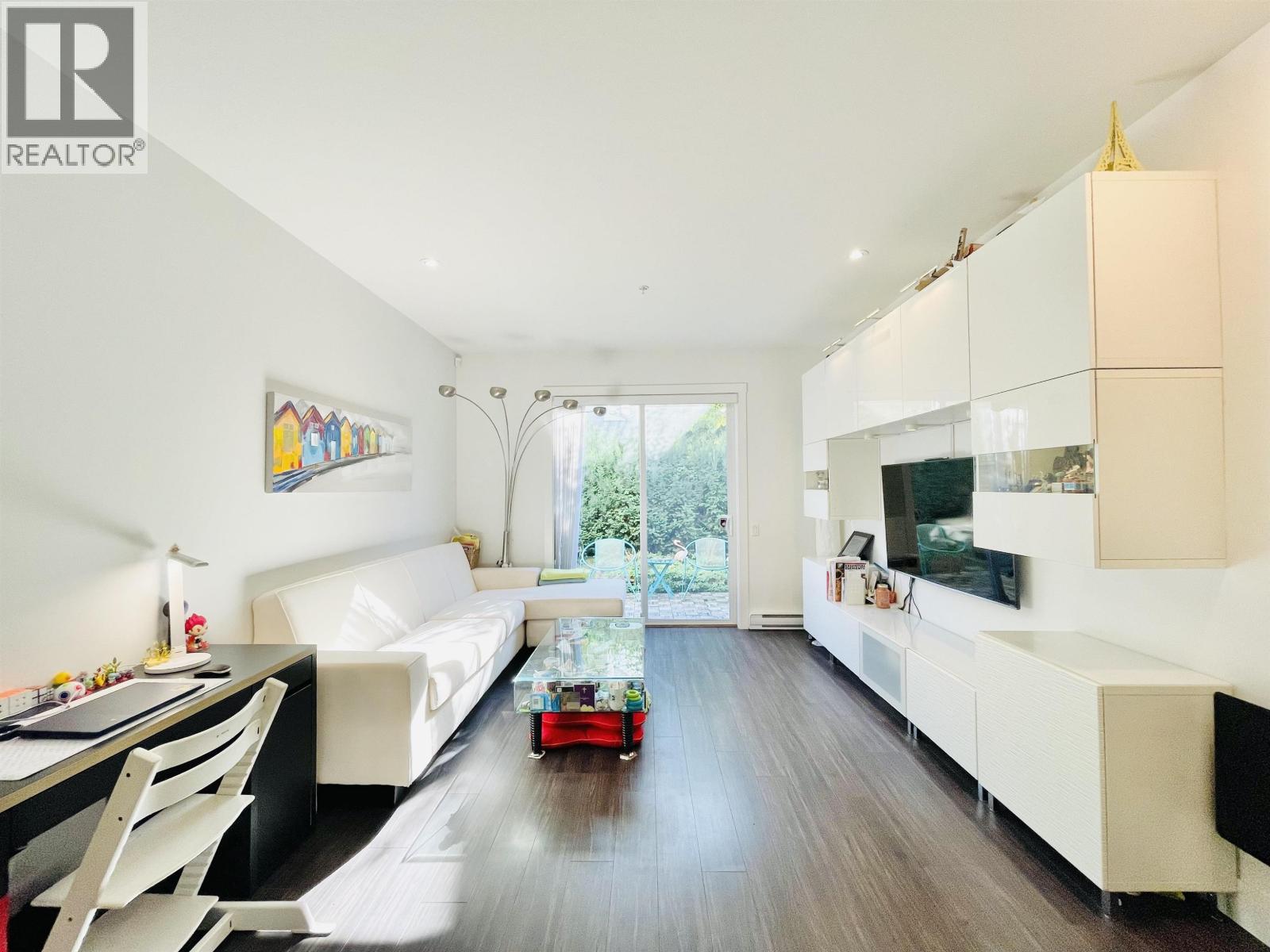 6868 Burlington Avenue Unit 35, Burnaby, BC V5J 0G1