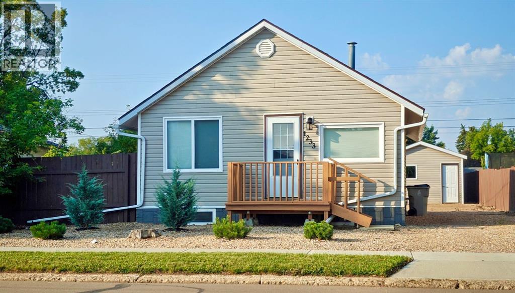 6 Avenue Unit 1233, Wainwright, AB T9W 1G2