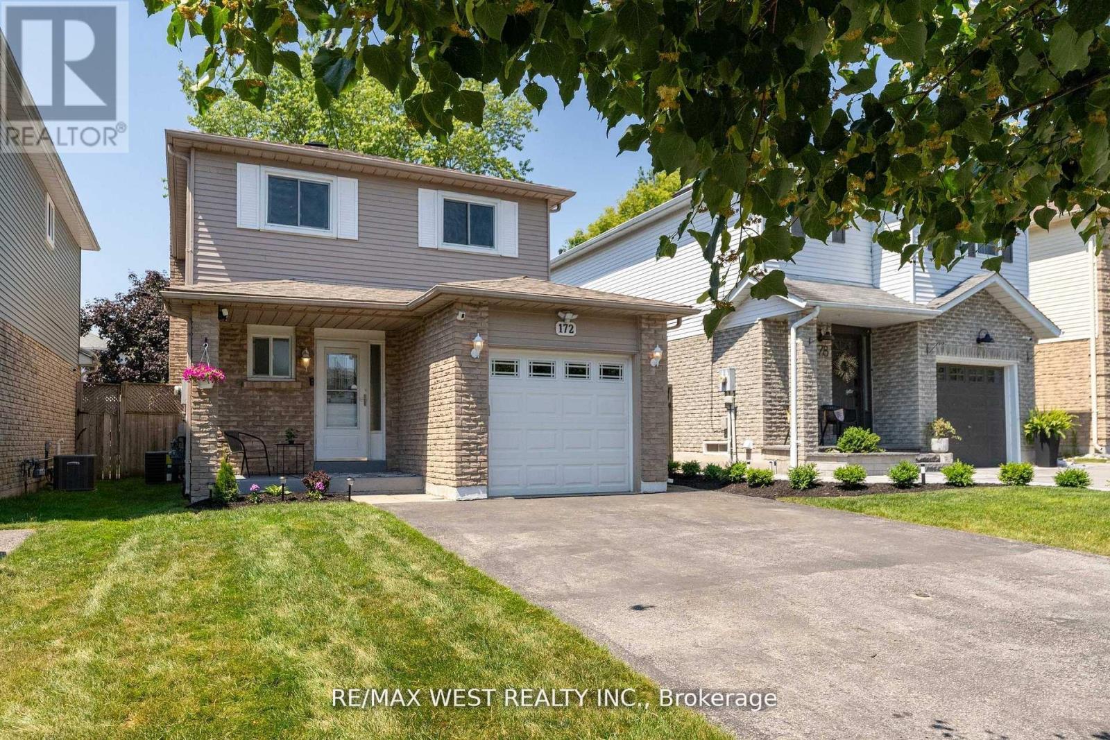172 Lichen Cres, Oshawa, ON L1J 7Y2
