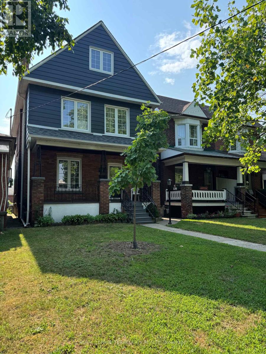 578 Durie St, Toronto, ON M6S 3H1