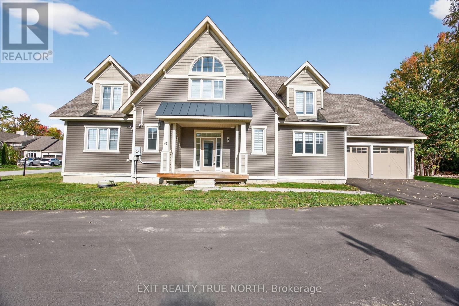 47 Marina Village Dr, Georgian Bay, ON L0K 1S0