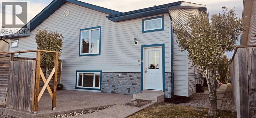 10 Sierra Dr #b, Olds, AB T4H 1X3