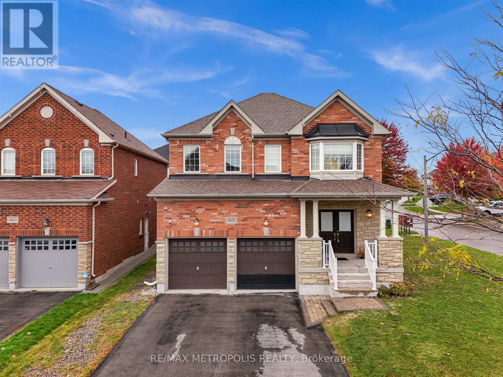 1665 Pennel Dr, Oshawa, ON L1K 0G7