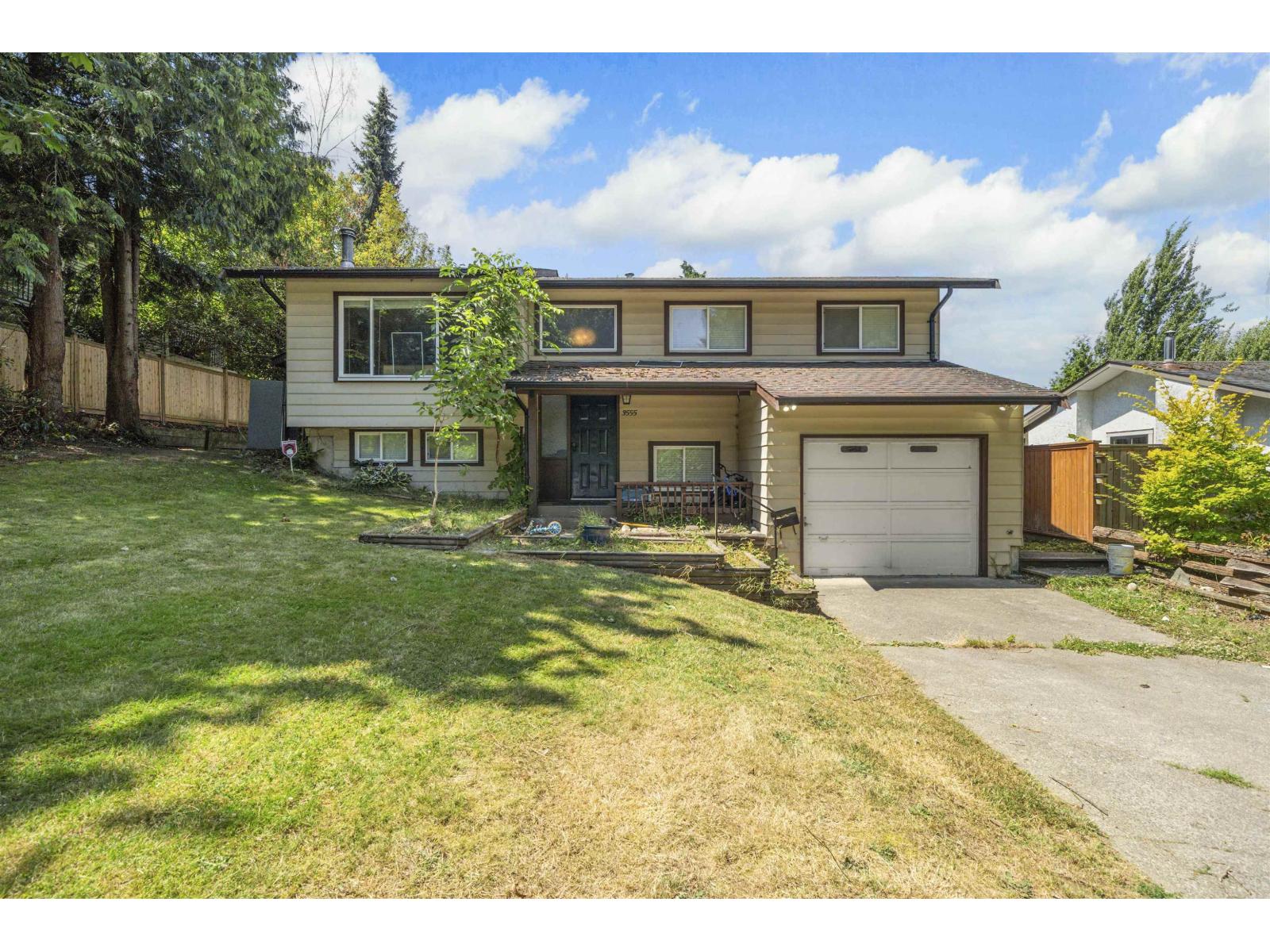 3555 Davie St, Abbotsford, BC V2S 6G3