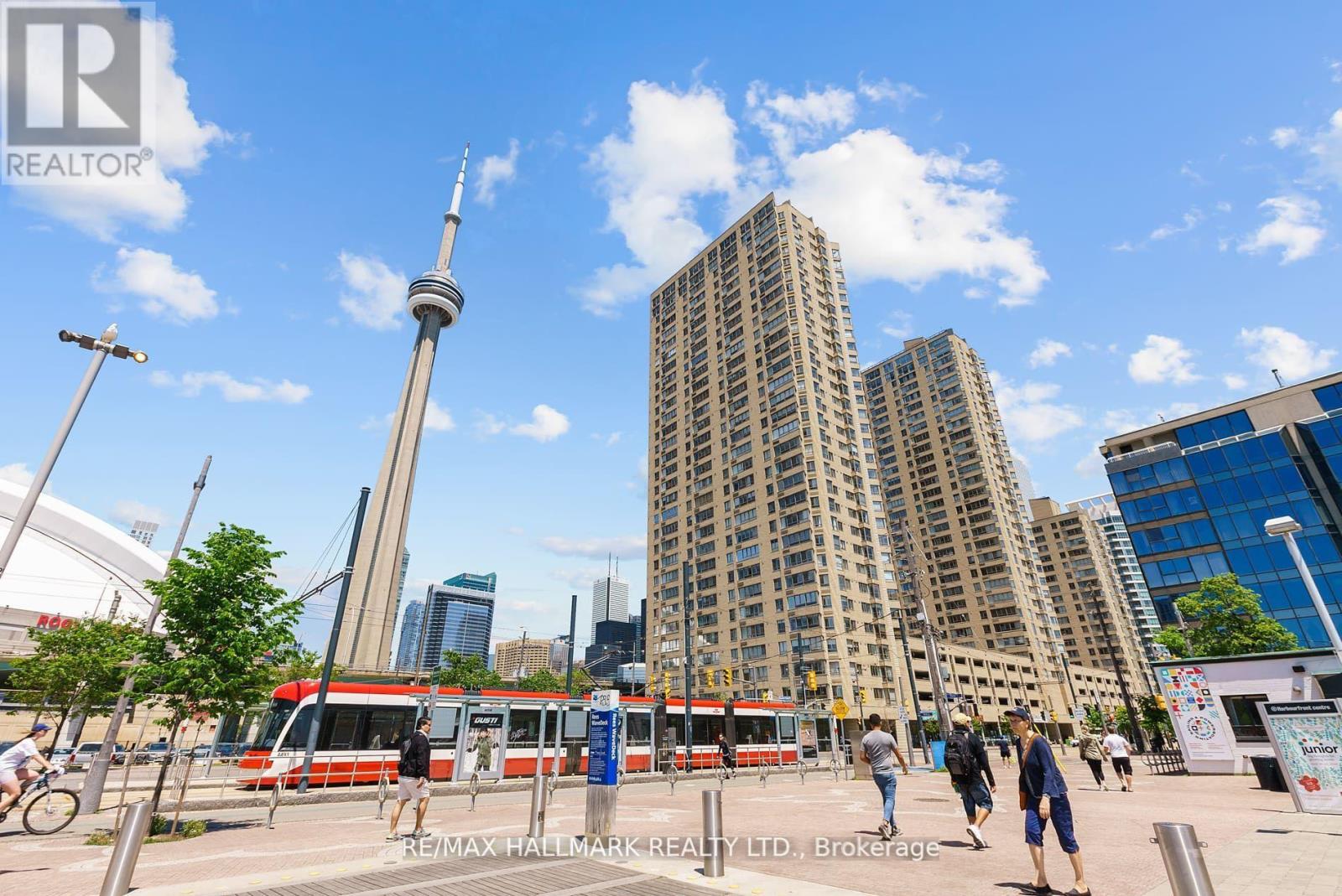 2903 270 Queens Quay W, Toronto, ON M5J 2N4