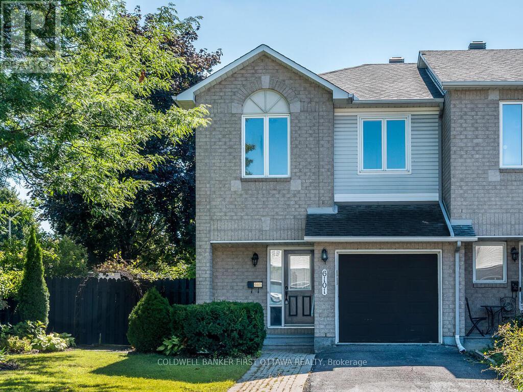 6101 Arbourwood Dr, Ottawa, ON K1C 7K7
