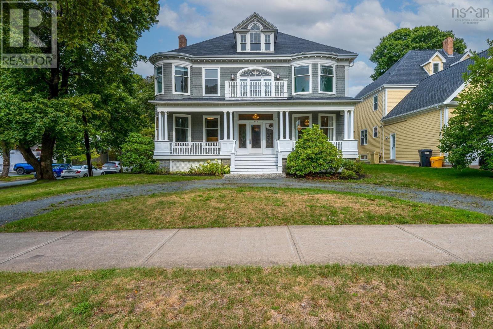 545 Young Ave, Halifax, NS B3H 2V4