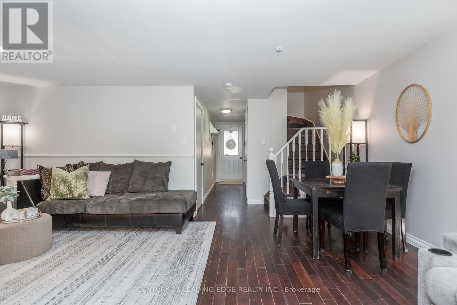 14 Quail Cres, Barrie, ON L4N 6X1