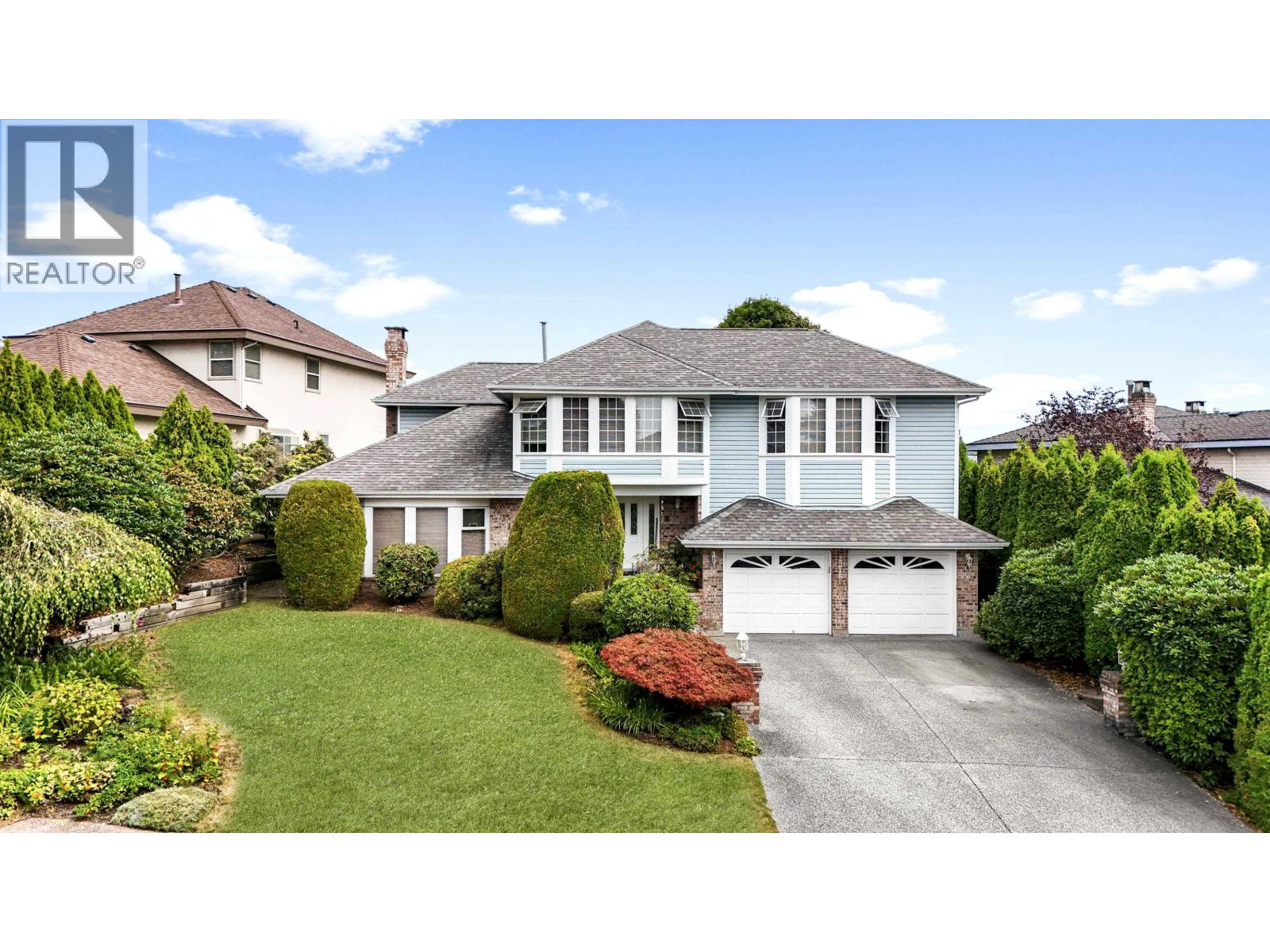 2215 Sorrento Dr, Coquitlam, BC V3K 6H6