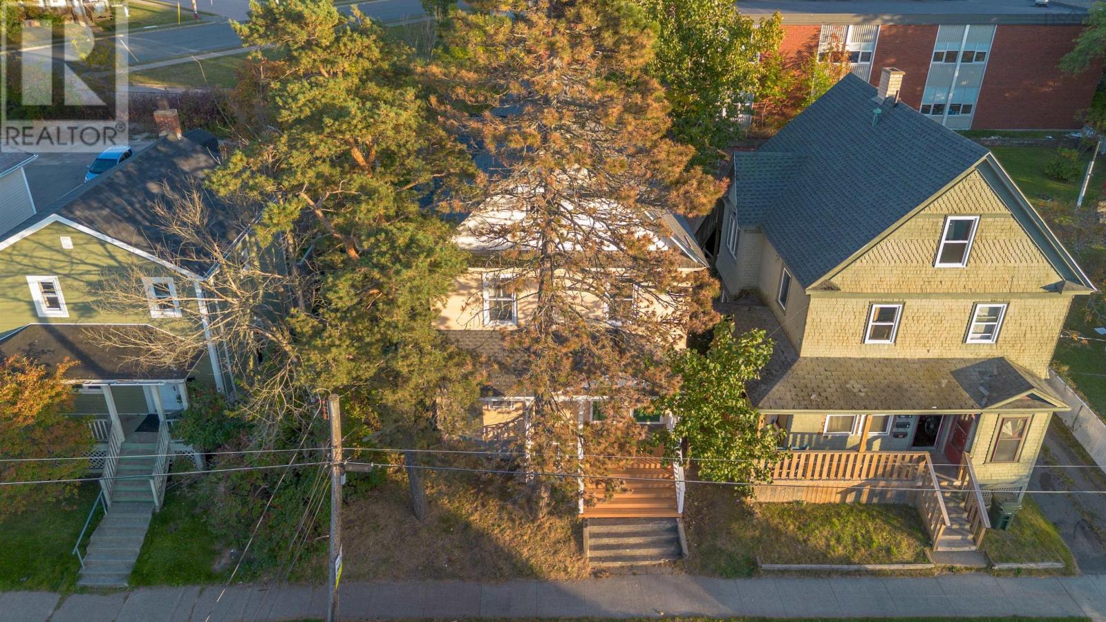 476 Townsend St, Sydney, NS B1P 5G6
