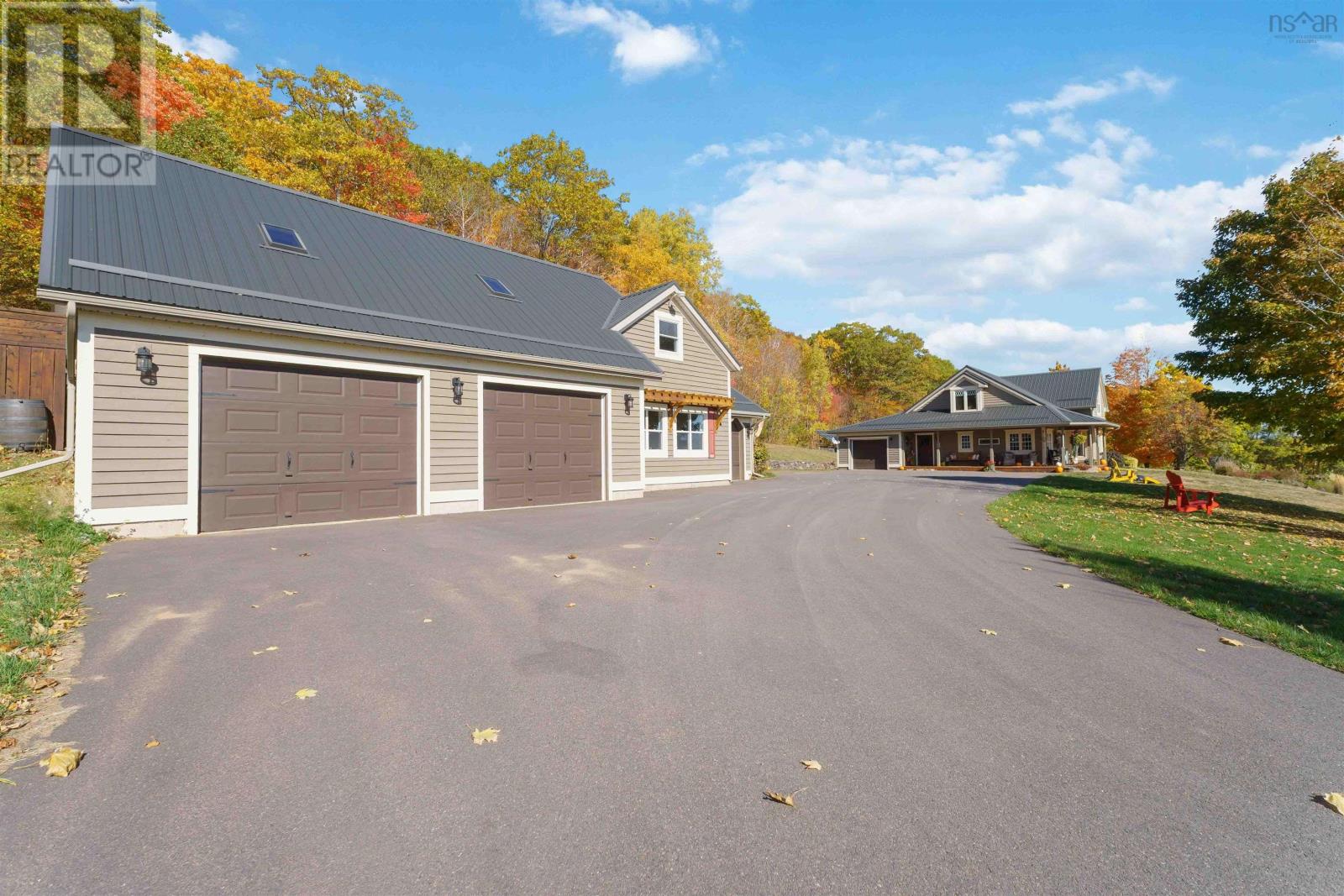 325 Thorpe Rd, Kentville, NS B4N 3V7
