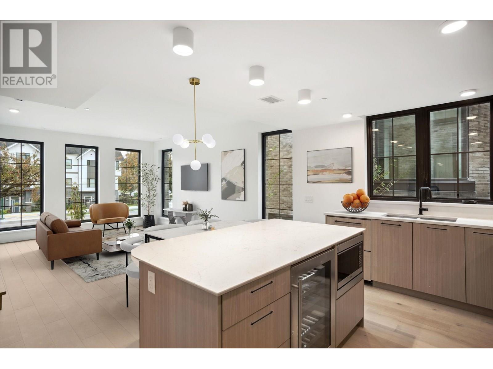 157 W King Edward Avenue Unit 101, Vancouver, BC V5Y 2H8