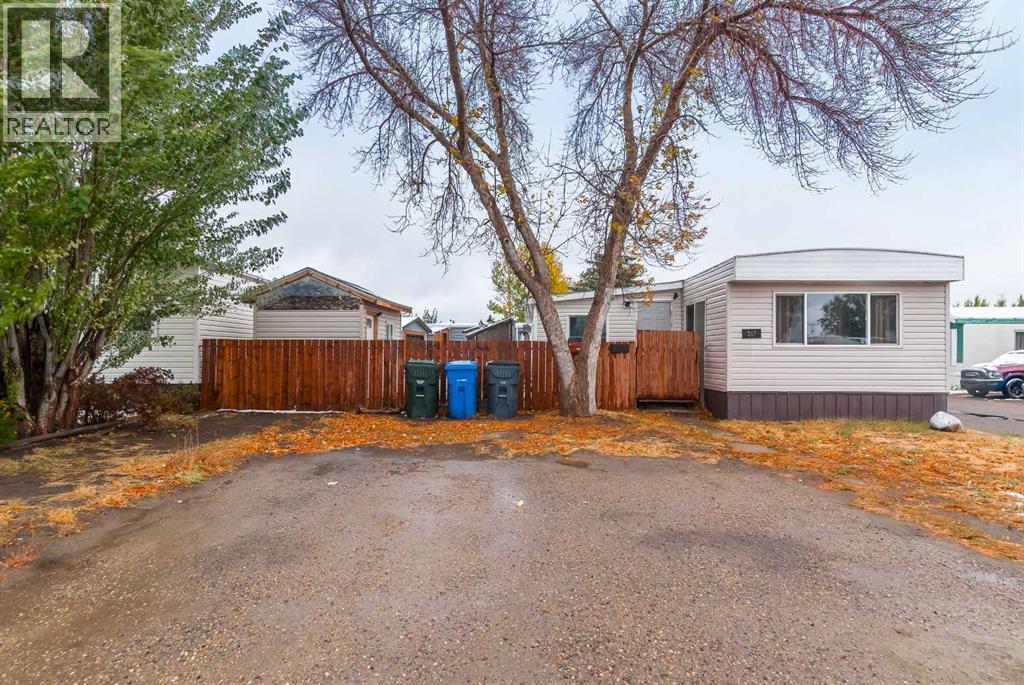 267 Fleet St SW, Medicine Hat, AB T1A 7Z5