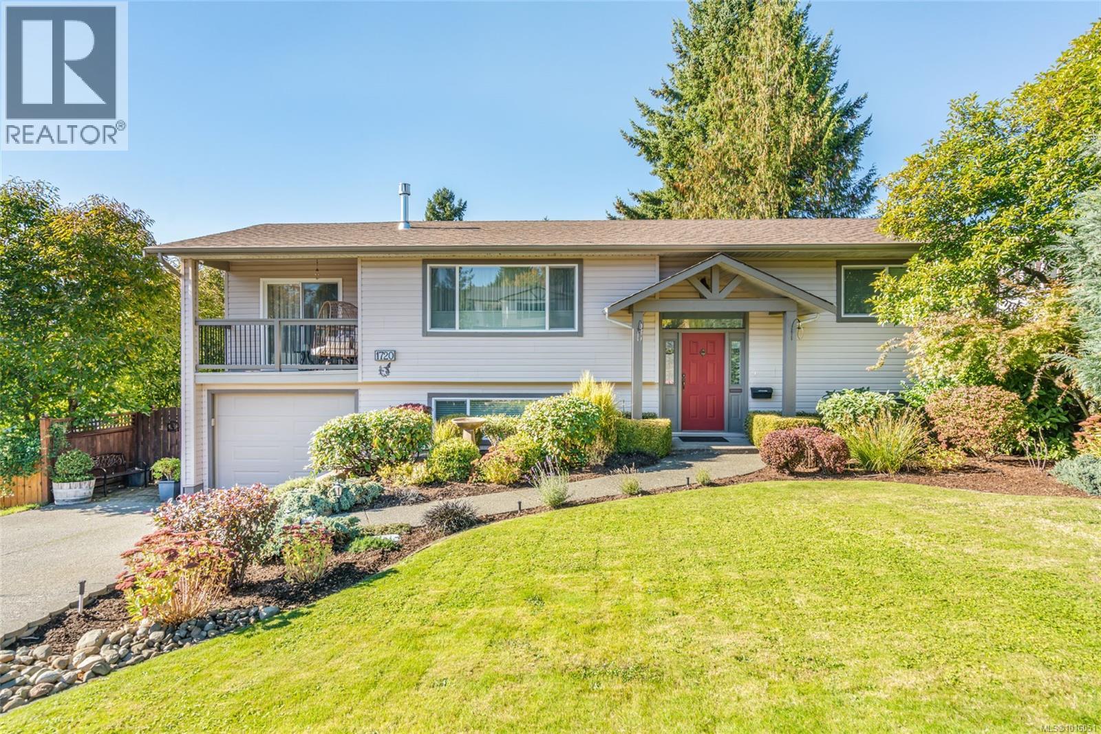 1720 Mclauchlin Dr, Courtenay, BC V9N 5S1