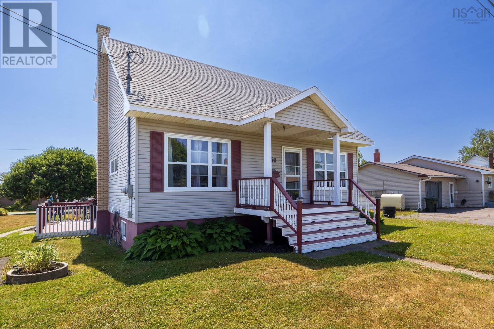 50 Duncan St, Glace Bay, NS B1A 2L6