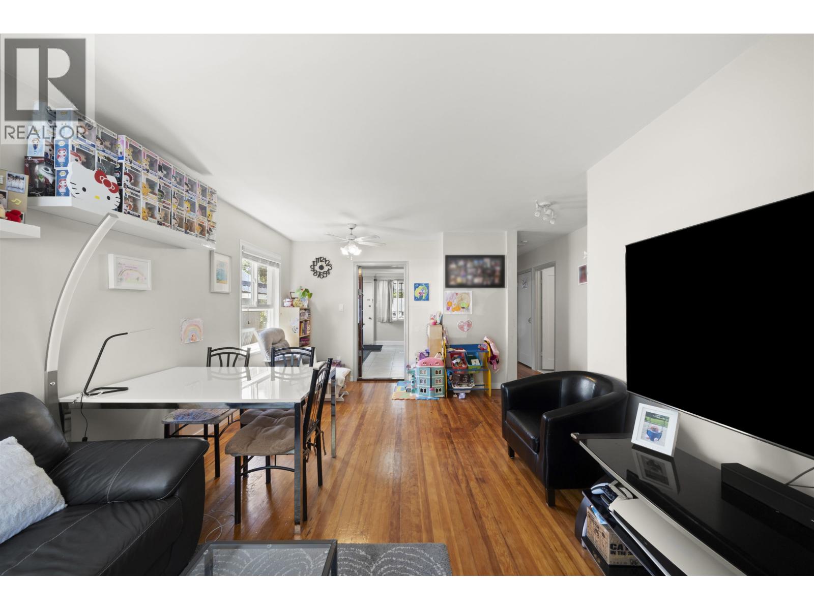 4763 Killarney St, Vancouver, BC V5R 3V6