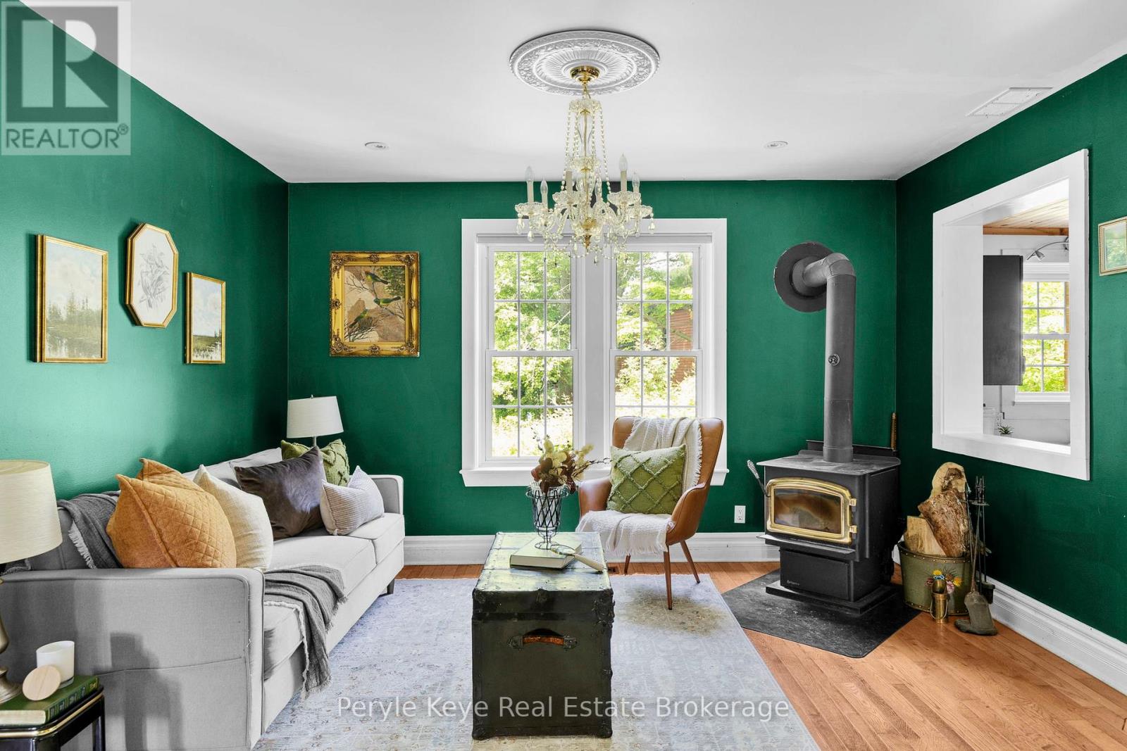 9 King St, Bracebridge, ON P1L 1H4