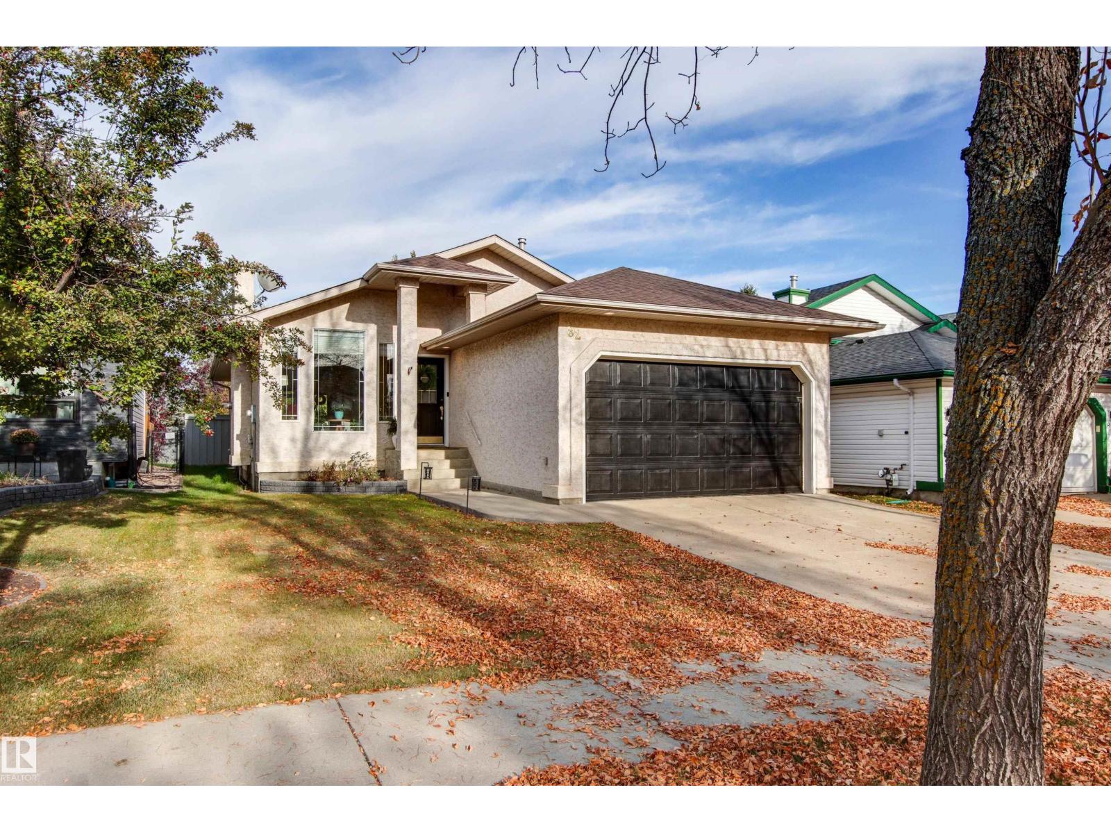82 Oakridge Dr N, St. Albert, AB T8N 6L8