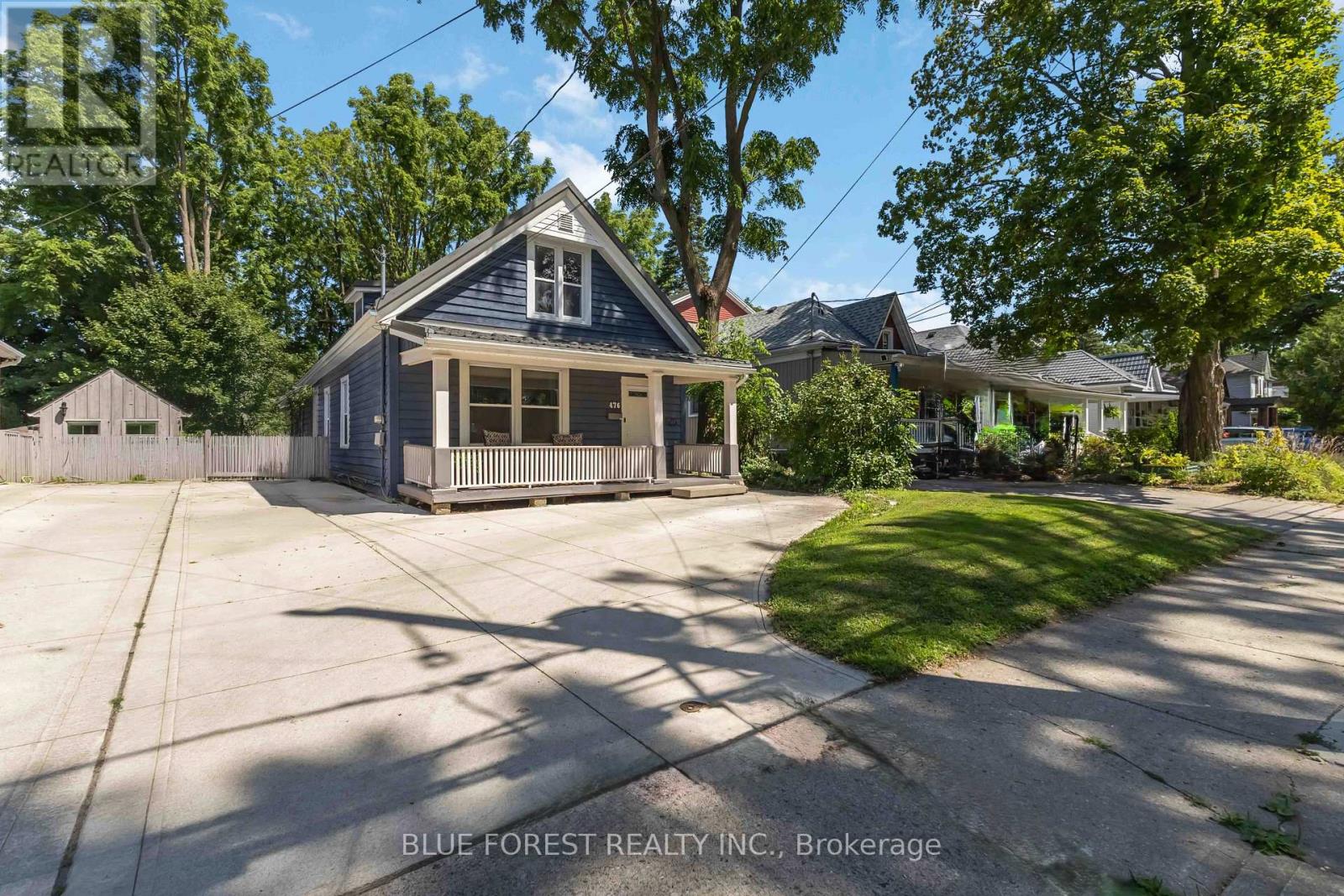 476 Emery St E, London, ON N6C 2E8