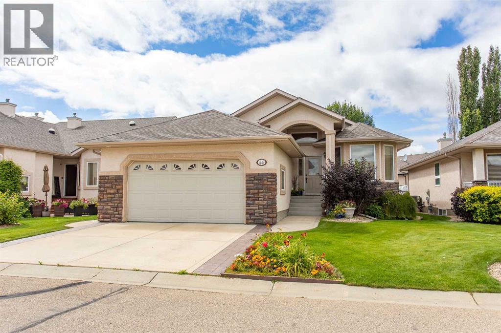 173 Austin Drive Unit 44, Red Deer, AB T4R 3J3