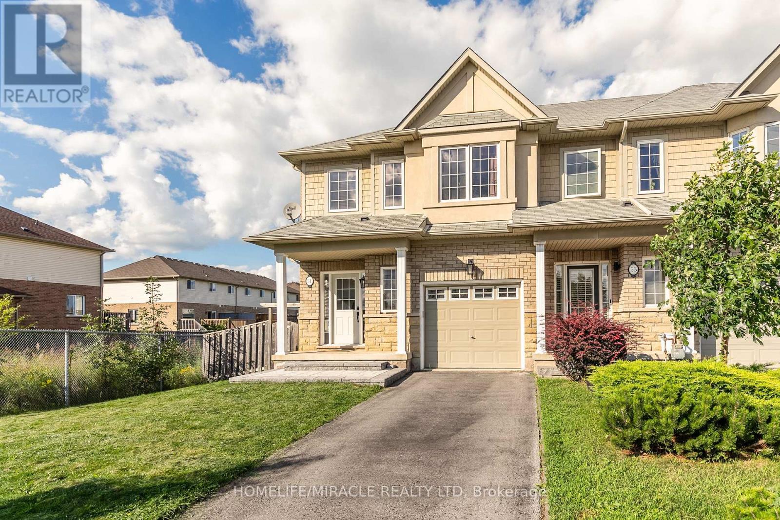 51 Palacebeach Trl, Hamilton, ON L8E 0B9
