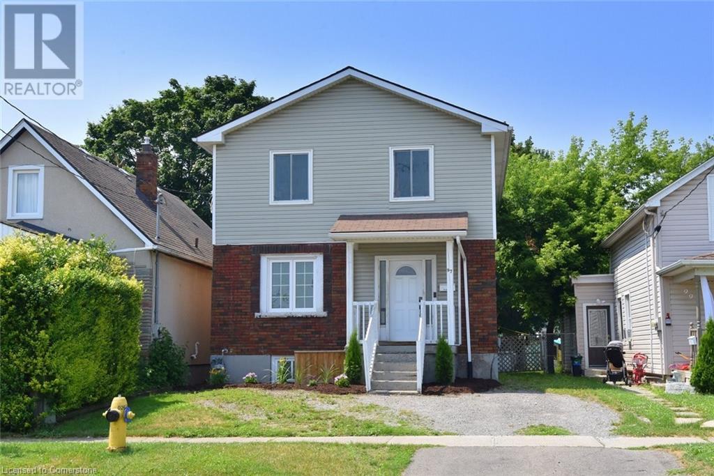97 Page St, St. Catharines, ON L2R 4A8