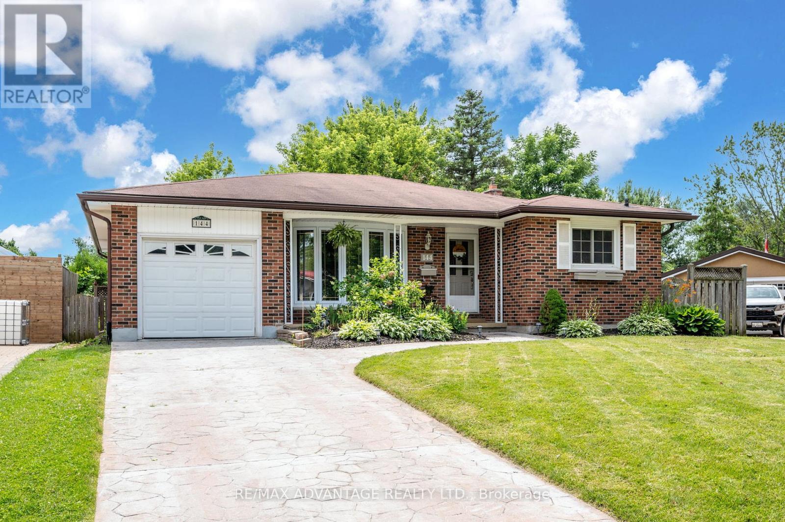 144 Antrim Cres, London, ON N6E 1G8