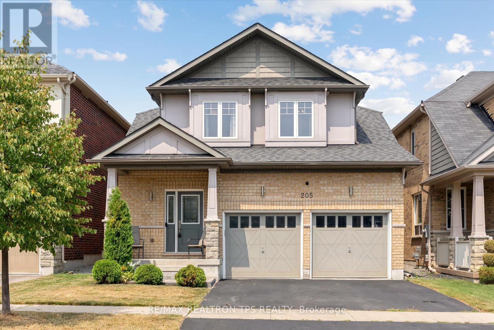 205 Blackwell Cres, Oshawa, ON L1L 0C1