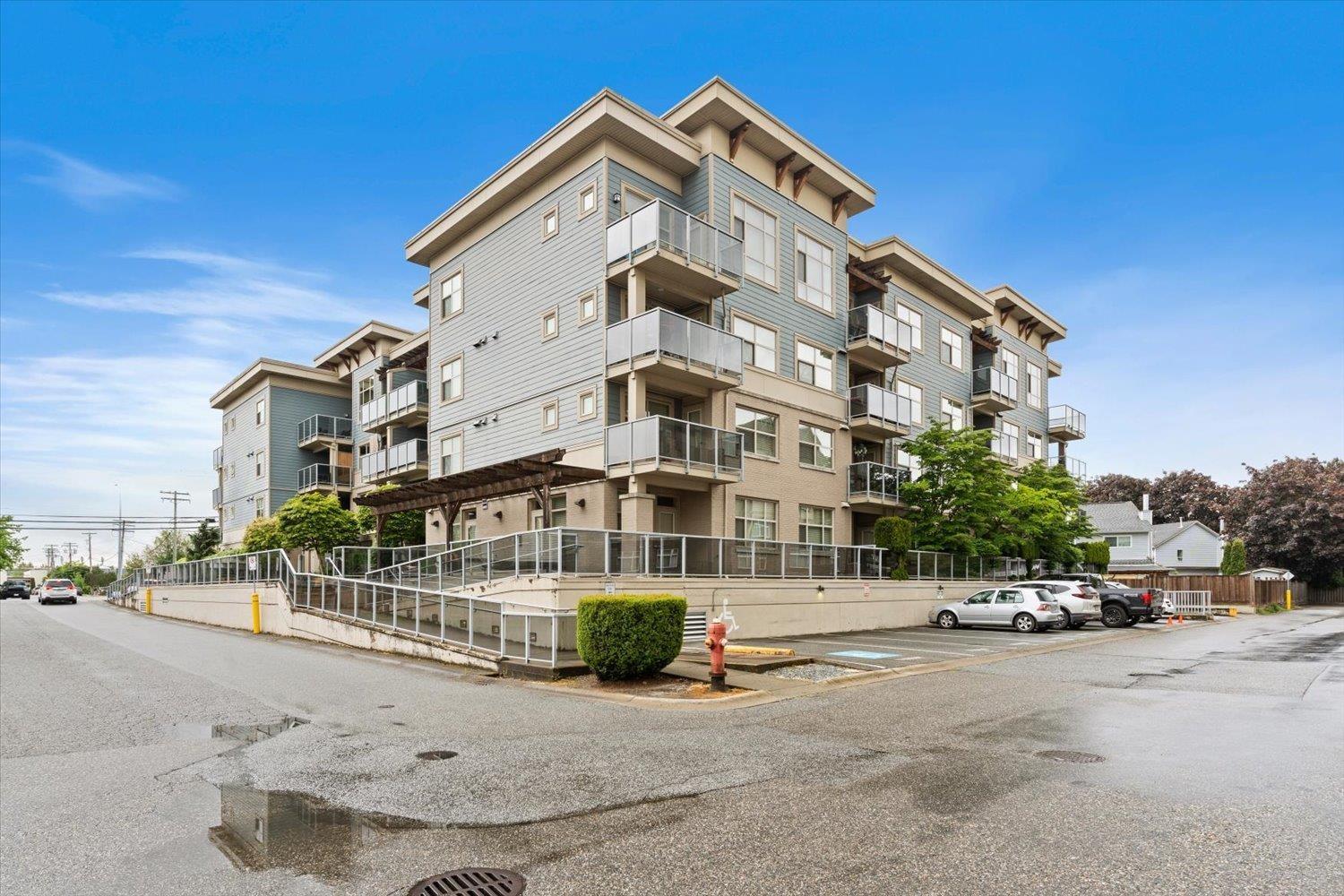 19936 56 Avenue Unit 108, Langley, BC V3A 0E1